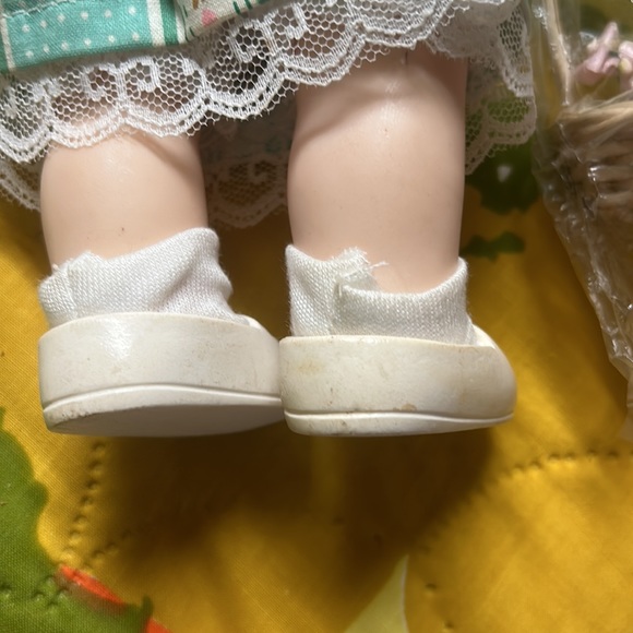 Precious Moments Amie 1998 New Vintage doll - Picture 6 of 9